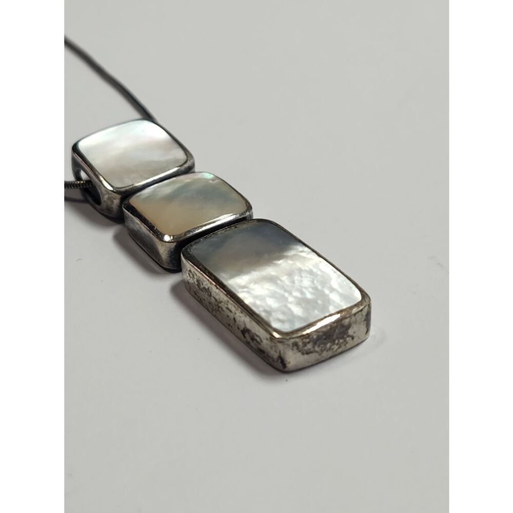 Silver Mother-of-Pearl Triple Pendant Necklace 925 - Picture 7 of 7